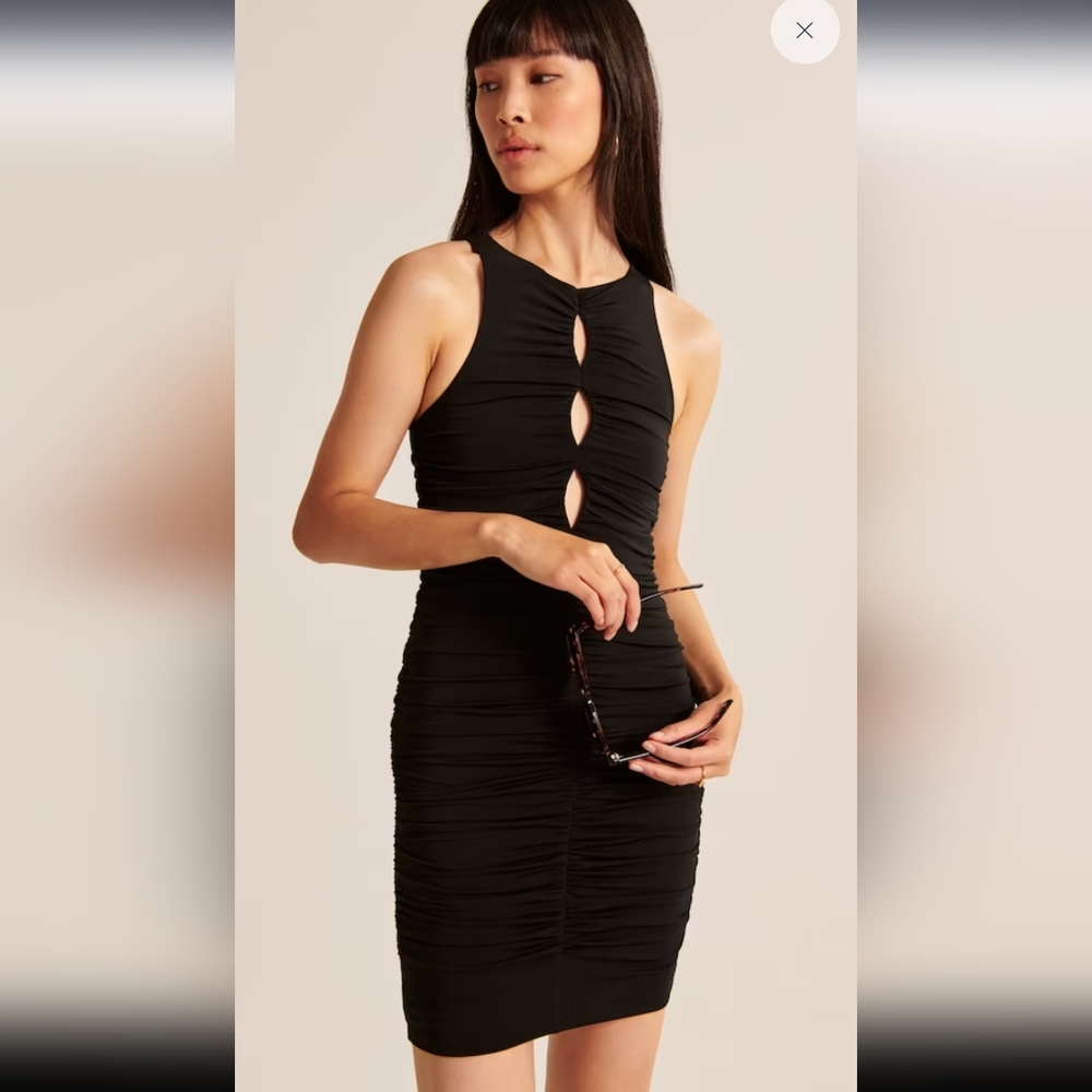 Keyhole ruched mini dress